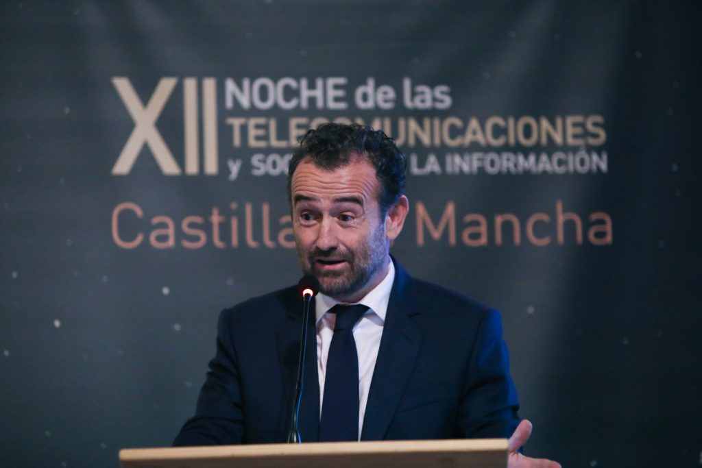 Miguel Sanche Galindo durante su exposición en la noche de las telecomunicaciones de castilla-la mancha